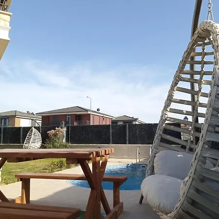 Stylish 2-br With Pool Near Sarimsakli Beach-1 Ayvalı